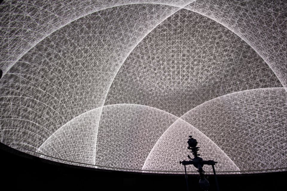 The/Das band playing with visuals